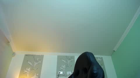 Snapshot of naughty_kittenm chatting on January 2025 11:28:02 AM Kitten online show from January 2025 11:28:02 AM