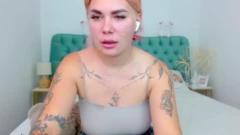 Maria  online show from October 2025 07:45:02 PM