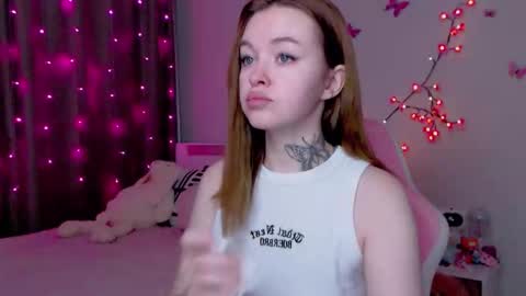 Snapshot of naughty_mablee chatting on October 2025 12:11:02 AM Mable online show from October 2025 12:11:02 AM