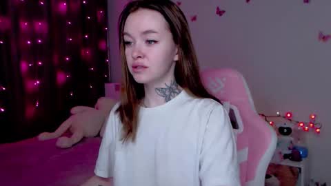 Snapshot of naughty_mablee chatting on October 2025 12:23:01 AM Mable online show from October 2025 12:23:01 AM