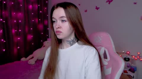 Snapshot of naughty_mablee chatting on November 2025 12:13:02 AM Mable online show from November 2025 12:13:02 AM