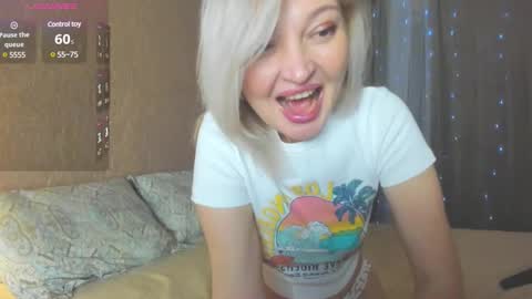 Milena  online show from January 2025 08:49:01 PM