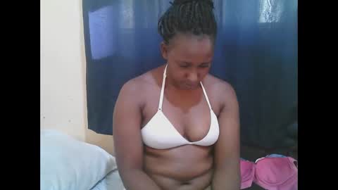 Snapshot of naughty_slender2 chatting on October 2025 12:59:01 PM jn online show from October 2025 12:59:01 PM