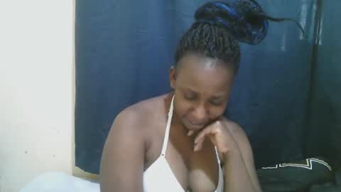 Snapshot of naughty_slender2 chatting on October 2025 02:50:01 PM jn online show from October 2025 02:50:01 PM