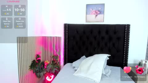 Noah online show from November 2025 12:05:02 PM