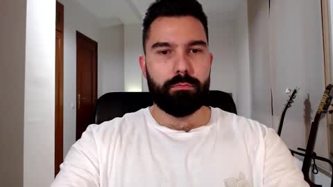 Tom online show from October 2025 10:27:01 AM