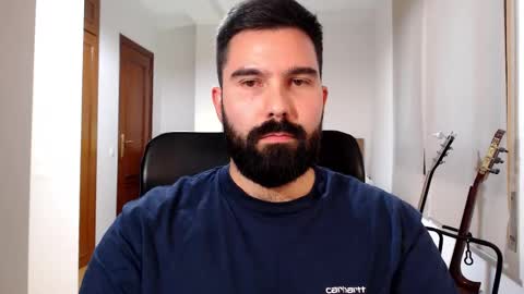 Tom online show from October 2025 04:33:01 PM