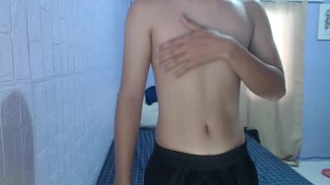 Snapshot of naughtyboytoni chatting on November 2025 01:16:02 AM naughtyboytoni online show from November 2025 01:16:02 AM