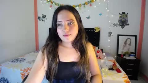 Snapshot of naughtygirl_mmm chatting on February 2025 10:32:01 PM Valeria online show from February 2025 10:32:01 PM