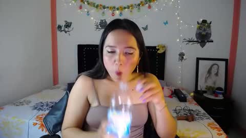 Snapshot of naughtygirl_mmm chatting on February 2025 10:07:02 PM Valeria online show from February 2025 10:07:02 PM