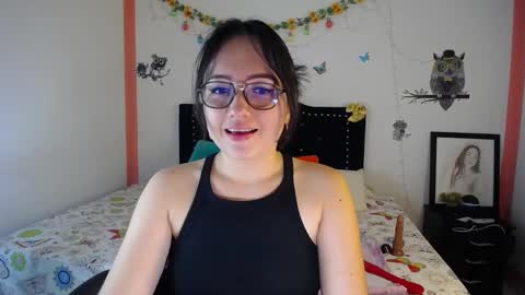 Snapshot of naughtygirl_mmm chatting on February 2025 07:08:02 PM Valeria online show from February 2025 07:08:02 PM