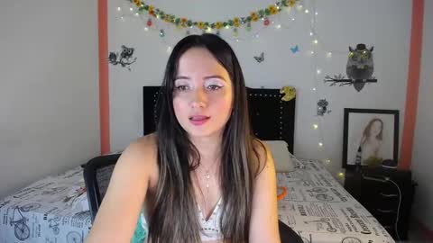 Snapshot of naughtygirl_mmm chatting on March 2025 04:11:01 PM Valeria online show from March 2025 04:11:01 PM