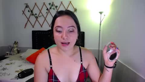 Valeria  online show from October 2025 03:56:02 PM