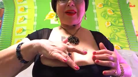 OldKinkyMILF online show from February 2025 05:51:02 AM