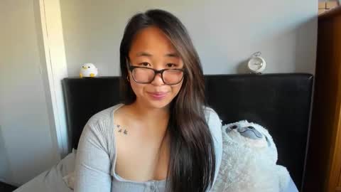 Snapshot of naughtynerdygirl chatting on November 2025 03:03:01 PM Gigi Chu online show from November 2025 03:03:01 PM