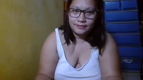 Snapshot of naughtypinay08 chatting on October 2025 08:42:02 PM juls online show from October 2025 08:42:02 PM