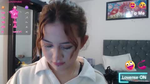 naughtyplayass online show from October 2025 06:42:01 PM