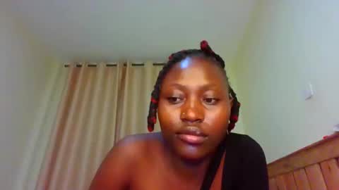 Snapshot of naughtyqueen12 chatting on October 2025 08:18:02 AM naughtyqueen12 online show from October 2025 08:18:02 AM