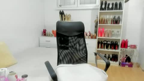 Snapshot of naughtysabine1 chatting on October 2025 09:21:02 AM naughtysabine1 online show from October 2025 09:21:02 AM