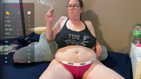 Snapshot of naughtywifenxtdoor chatting on October 2025 12:19:02 AM Naughty Wife Next Dor online show from October 2025 12:19:02 AM