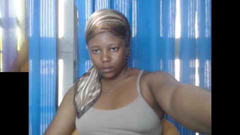 Snapshot of naughtyxpussyx chatting on October 2025 07:15:01 AM naughtyxpussyx online show from October 2025 07:15:01 AM