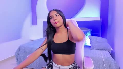 Angela  online show from October 2025 06:27:02 PM