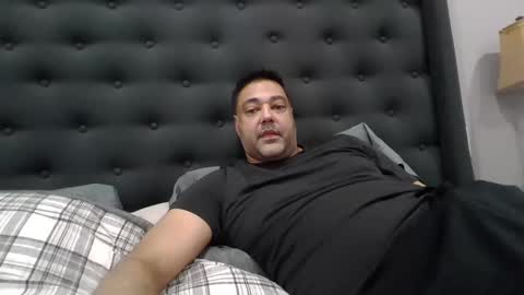 navgill09 online show from March 2025 07:23:01 PM