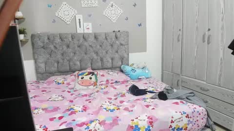 nay_and_aleja online show from December 2024 06:00:02 AM