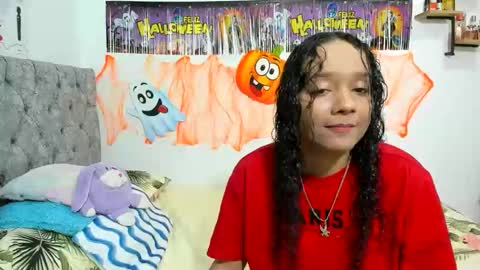 nay_and_aleja online show from October 2025 02:30:02 AM