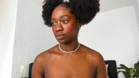 Nayah Williams  - OnlyFans  online show from December 2024 04:53:02 PM