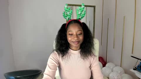 Nayaris 3 online show from December 2024 04:11:01 PM