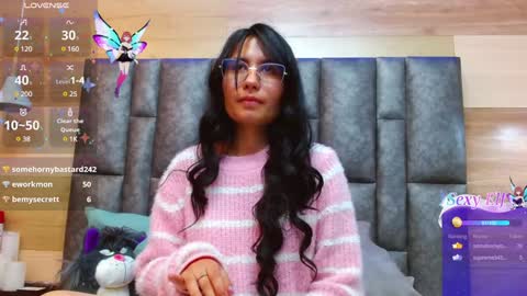 Snapshot of nayecloud chatting on January 2025 07:07:01 AM Naye online show from January 2025 07:07:01 AM