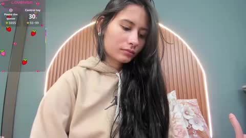 Snapshot of nayecloud chatting on October 2025 03:39:02 AM Naye online show from October 2025 03:39:02 AM