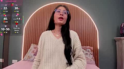 Snapshot of nayecloud chatting on November 2025 04:10:02 AM Naye online show from November 2025 04:10:02 AM