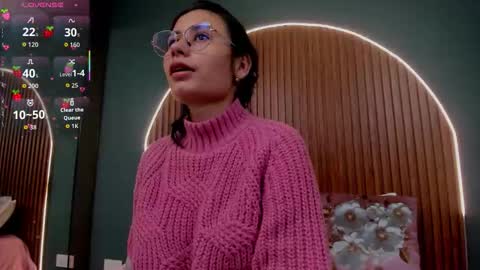 Snapshot of nayecloud chatting on November 2025 03:39:01 AM Naye online show from November 2025 03:39:01 AM