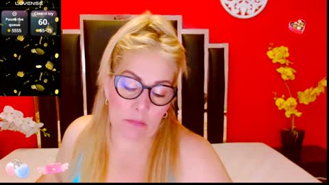 Snapshot of nayla_garner chatting on January 2025 03:51:01 PM Lady Nayla online show from January 2025 03:51:01 PM