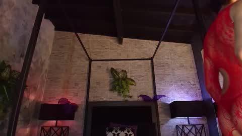 Snapshot of nayla_monroee chatting on December 2025 08:38:01 PM Nayla online show from December 2025 08:38:01 PM