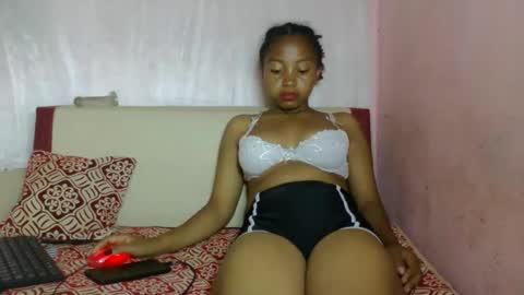 Snapshot of nayrah12 chatting on December 2025 09:10:02 PM nayrah12 online show from December 2025 09:10:02 PM