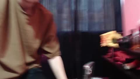 Snapshot of naytonfreeman chatting on November 2025 11:09:02 AM Im Nayton online show from November 2025 11:09:02 AM