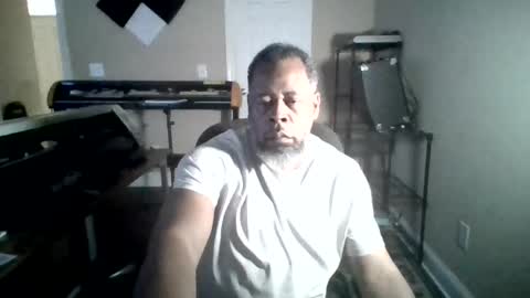 Terry online show from November 2025 12:16:01 PM