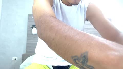 NICOLAS online show from November 2025 09:47:01 PM