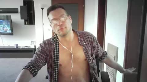 Snapshot of needfullthx chatting on March 2025 02:32:01 PM Sebastian online show from March 2025 02:32:01 PM