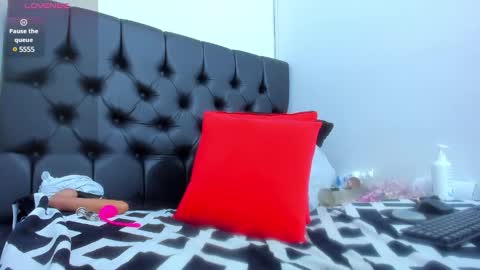 neferet_opal online show from January 2025 04:37:02 AM