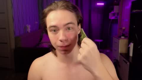 Negan online show from November 2025 04:00:02 AM