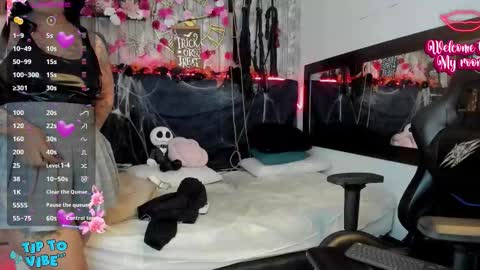 Miah online show from November 2025 11:43:01 AM