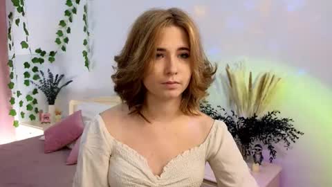 Nellie online show from November 2025 01:44:02 PM