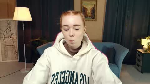 Nelli online show from November 2025 07:57:01 PM