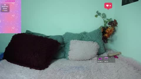 Snapshot of nenaa_stg chatting on October 2025 03:06:02 AM Sol Stg online show from October 2025 03:06:02 AM