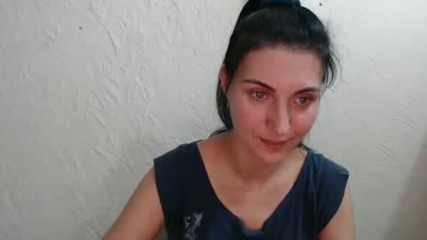 Nensy online show from December 2024 11:56:02 PM