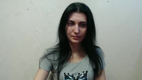 Nensy online show from January 2025 03:51:02 PM